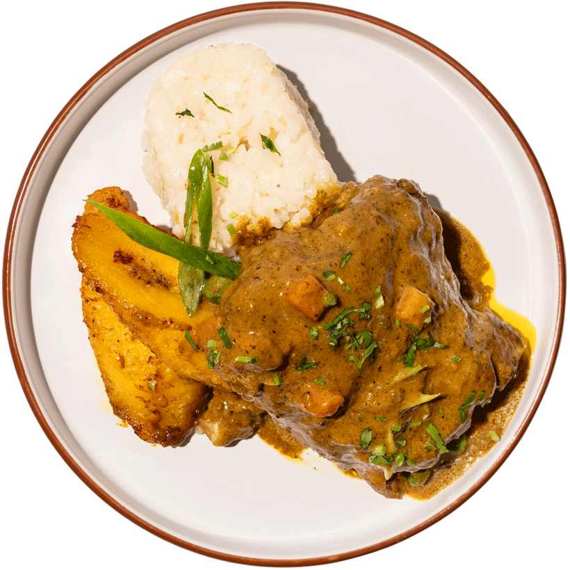 06 - Pollo al Curry con Coco --- acompañado de Arroz con Cilantro y Maduros (GF)